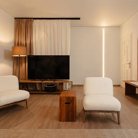 Naxian Nest Penthouse 3br - Walk To Appartamento