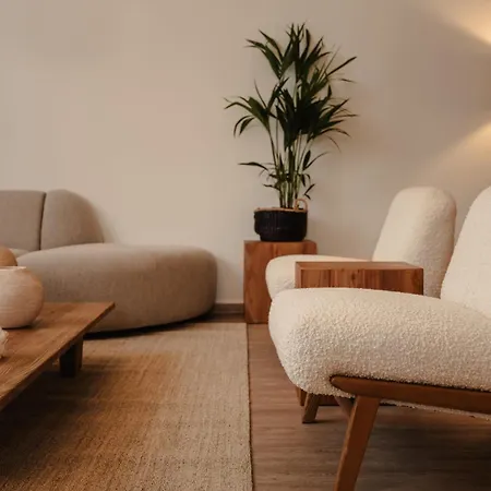 Naxian Nest Penthouse 3br - Walk To Appartement