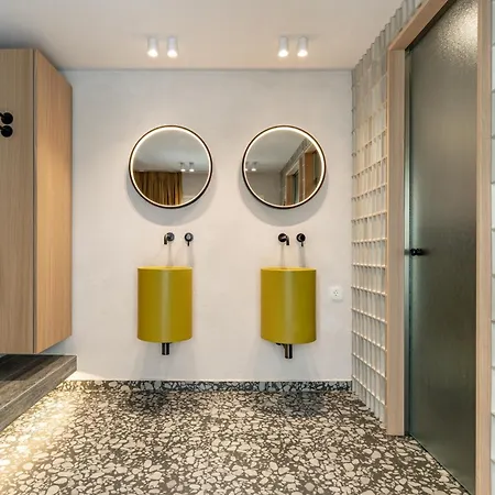Naxian Nest And Apartment *