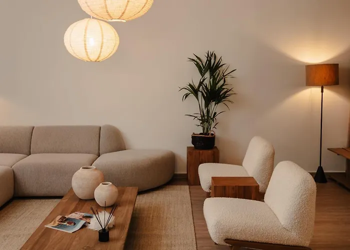 Naxian Nest Penthouse 3br - Walk To Апартаменты *