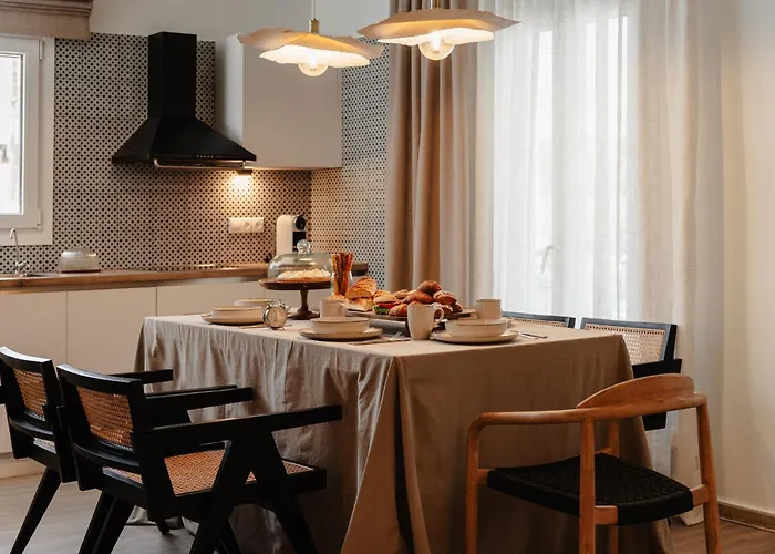 Naxian Nest Penthouse 3br - Walk To Апартаменты Naxos City